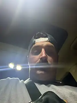 Snapshot of PoundedCajunGuy93 chatting on 04-29-26, 08:29 PoundedCajunGuy93 online show from 04-29-26, 08:29