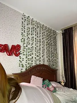 SweetsforLily online show from 03-05-26, 12:01