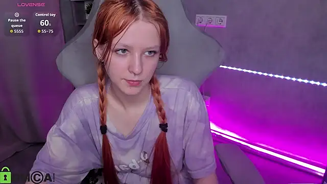 Emma Dusk online show from 05-16-26, 12:07