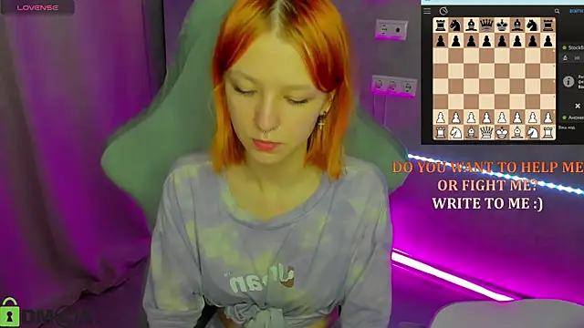 Emma Dusk online show from 05-31-26, 01:03