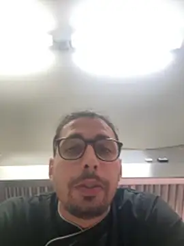 Snapshot of Chef69g chatting on 04-17-26, 11:35 Chef69g online show from 04-17-26, 11:35