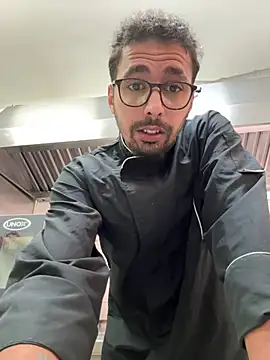 Snapshot of Chef69g chatting on 05-01-26, 09:36 Chef69g online show from 05-01-26, 09:36
