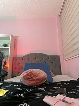 Franchezcaa  online show from 04-10-26, 01:16