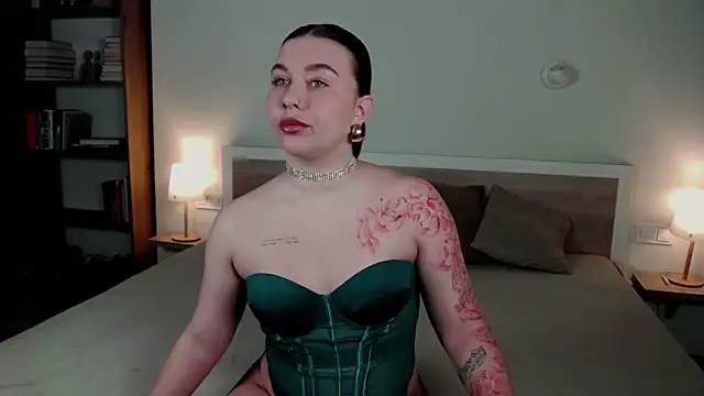 HermioneMoon online show from 04-15-26, 03:30