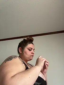 bbwnikki69 online show from 04-19-26, 09:06