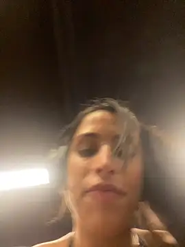 sweetwanda online show from 04-10-26, 04:33