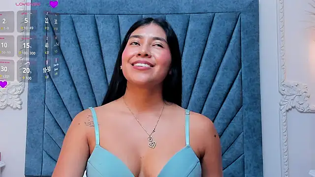 Leandra-Johnson online show from 04-18-26, 07:58