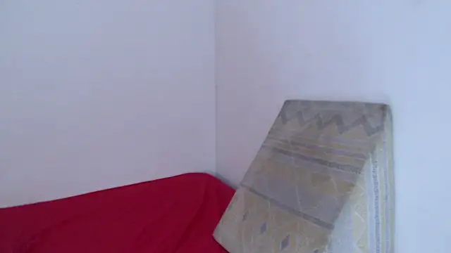 Scarlett Cherry  online show from 04-11-26, 06:01