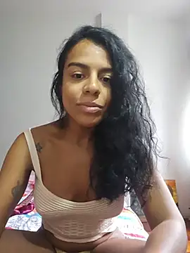 Snapshot of daniellels91 chatting on 06-25-26, 04:22 daniellels91 online show from 06-25-26, 04:22