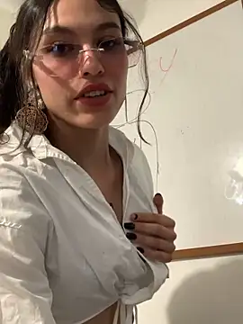 SweetCherry   online show from 03-05-26, 07:32