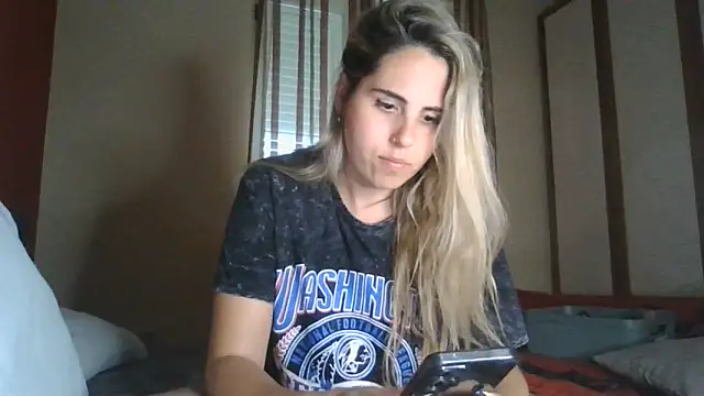Emilyvuxa online show from 05-09-26, 05:29