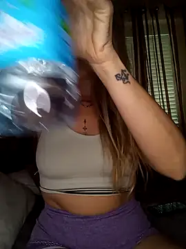 Emilyvuxa online show from 05-16-26, 05:15
