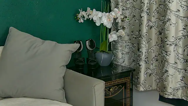 Snapshot of SkinnyNatty chatting on 06-29-26, 03:46 SkinnyNatty online show from 06-29-26, 03:46
