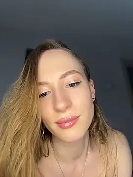 Little Candy 18 online show from 04-10-26, 02:33