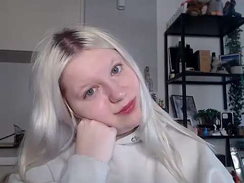 LenaSecret19 online show from 05-12-26, 05:48