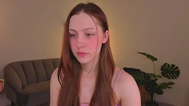 Snapshot of I_m_Regina chatting on 07-12-26, 06:04 I m Regina online show from 07-12-26, 06:04