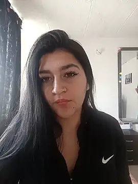 sckarlet1 online show from 04-12-26, 09:42