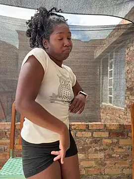 maryjane ebony online show from 04-30-26, 03:07