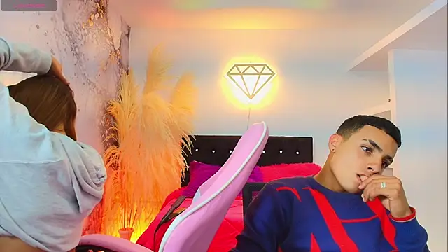 Ariatna Andy online show from 04-11-26, 08:46