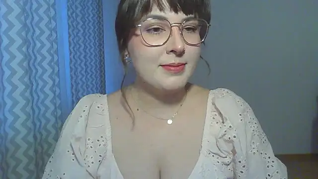 ClaraHard online show from 06-10-26, 05:45