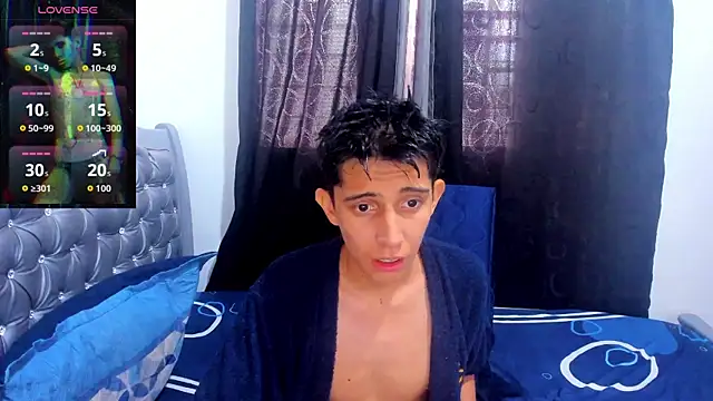 gomitaboy1 online show from 03-25-26, 07:42