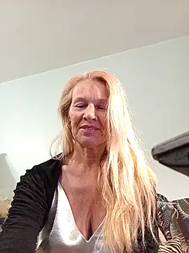 ViktoriaSexi1 online show from 05-04-26, 08:16