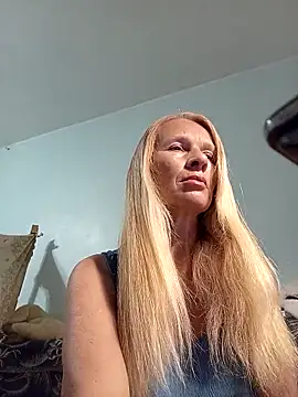 ViktoriaSexi1 online show from 05-06-26, 07:52