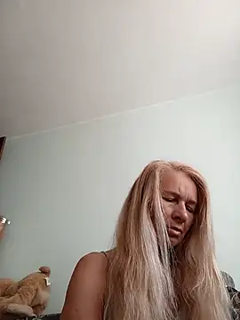 ViktoriaSexi1 online show from 05-19-26, 04:41