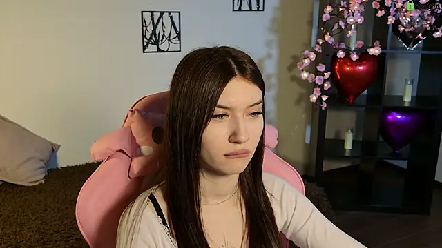 Sugar Kitten12 online show from 03-18-26, 01:42