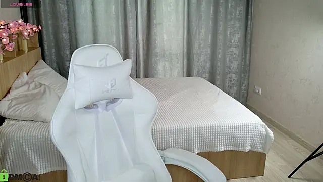 Sugar Kitten12 online show from 06-23-26, 01:36