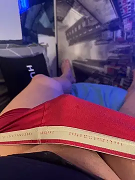 Snapshot of MatthewEmme2121 chatting on 05-18-26, 10:15 MatthewEmme2121 online show from 05-18-26, 10:15