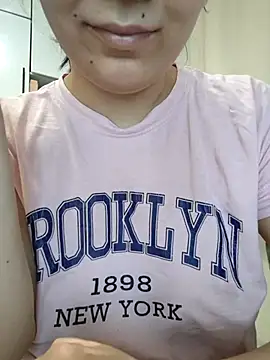 Emi hot1 online show from 04-03-26, 02:15