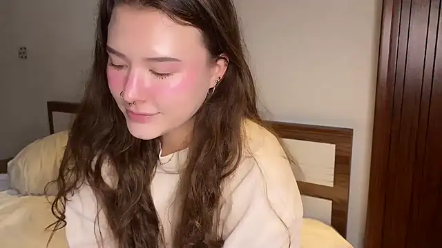 KristieKitty online show from 05-06-26, 01:25