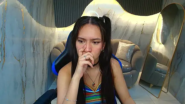 Snapshot of candy_sky_r chatting on 07-11-26, 03:09 candy sky r online show from 07-11-26, 03:09