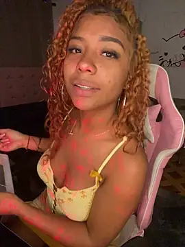 ThePrettyTiana online show from 04-18-26, 06:56