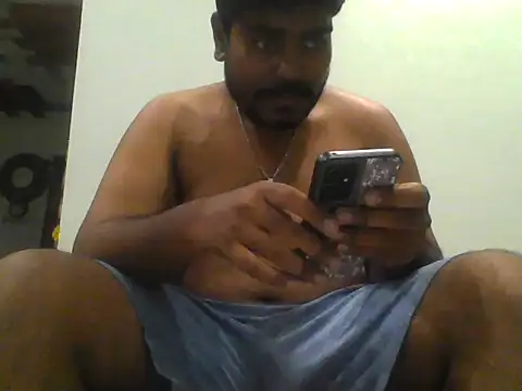 Foxboy65 online show from 04-06-26, 07:37