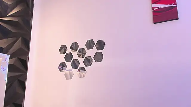 Katijis online show from 04-15-26, 07:32