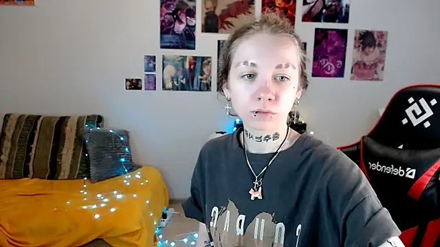 Nica Kawaii online show from 06-01-26, 01:24