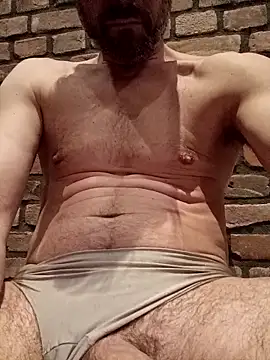 Snapshot of youp8444 chatting on 03-05-26, 11:01 youp8444 online show from 03-05-26, 11:01