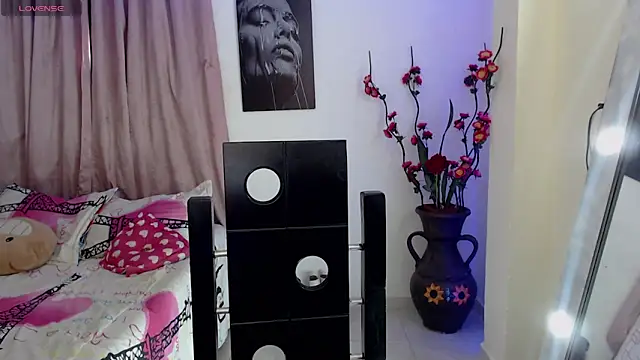 Candyy doll   online show from 03-08-26, 08:12