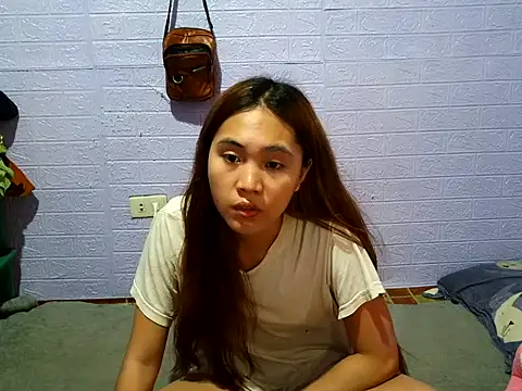 aina2003 online show from 06-03-26, 04:37