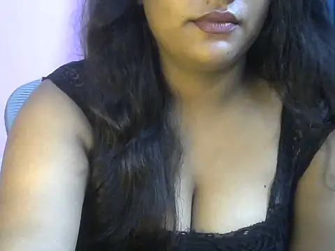 QUEEN-OF-QUEEN online show from 06-19-26, 08:12