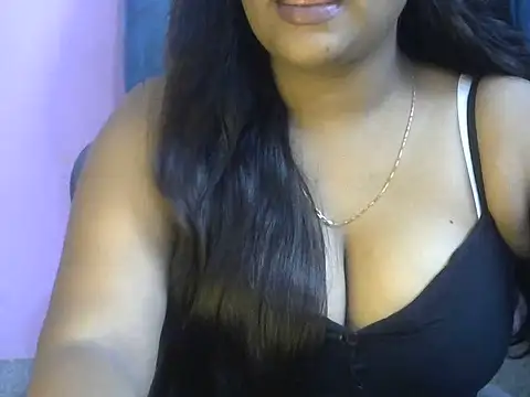 QUEEN-OF-QUEEN online show from 07-06-26, 06:54