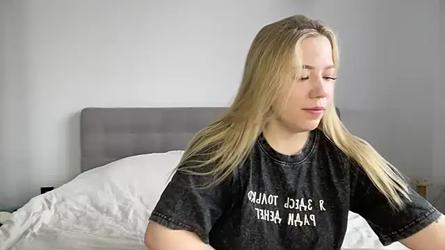 alyrasun online show from 04-19-26, 07:07