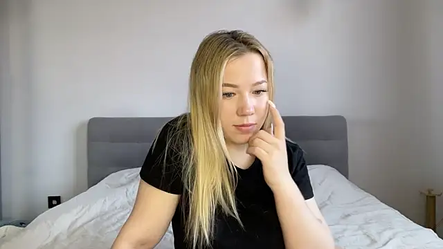 alyrasun online show from 04-21-26, 07:14