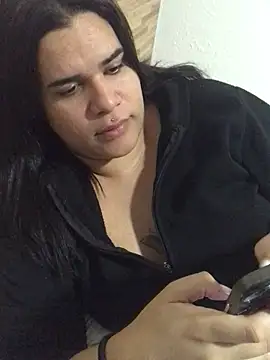 Snapshot of Gabrielaparaiso chatting on 06-06-26, 01:27 Gabrielaparaiso online show from 06-06-26, 01:27