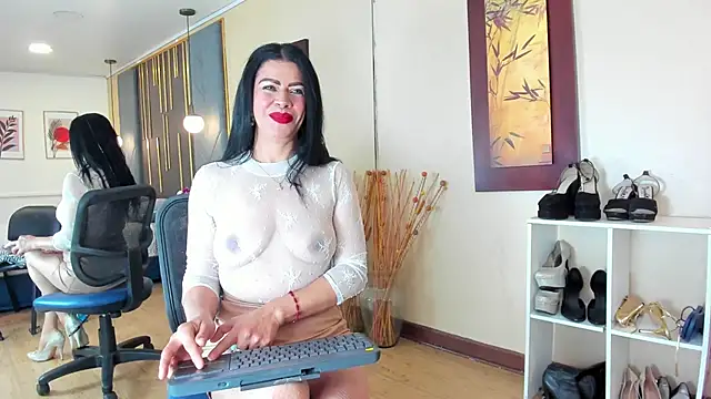 SofiiMontes online show from 06-06-26, 11:48
