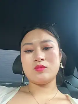 Yolanda9 online show from 05-25-26, 03:56