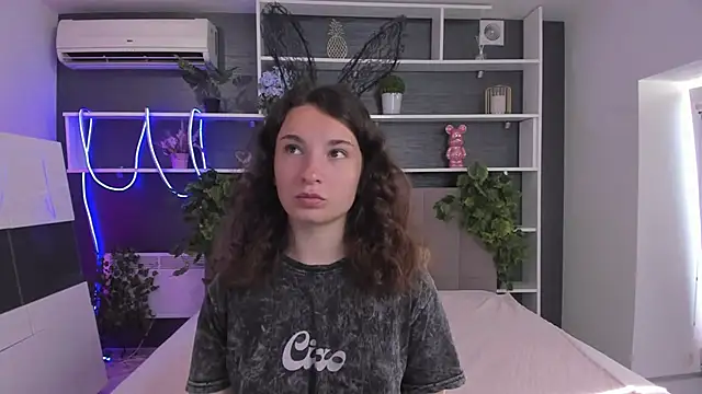 JosephineRows online show from 07-31-26, 05:29
