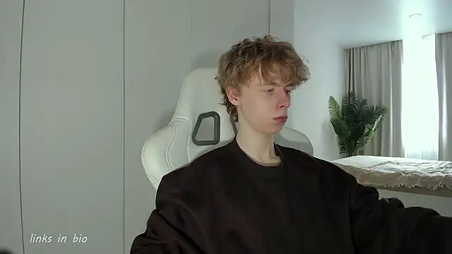 Wawesuc online show from 03-22-26, 05:55